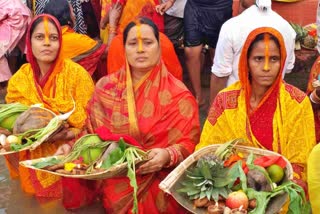 मसौढ़ी मणिचक मंदिर घाट पर छठ व्रती