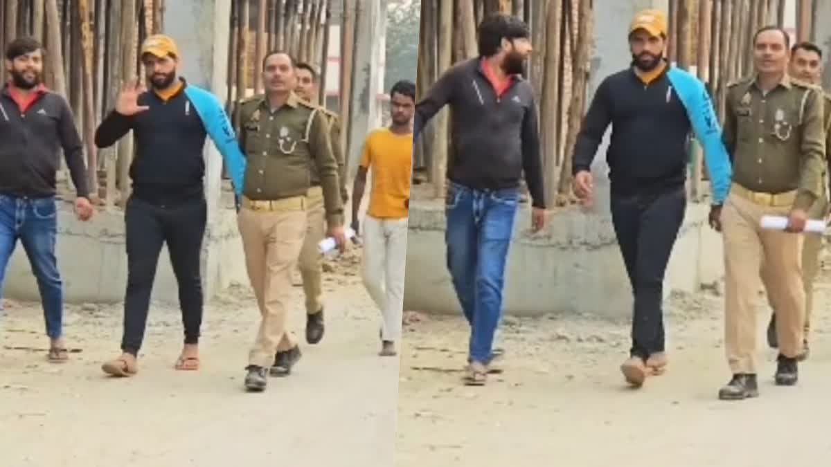 पुलिस हिरासत में गुंडा एक्ट के आरोपी ने बनायी रील