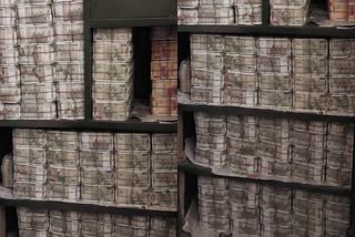 More than 300 crores of cash seized during IT raid in Odisha