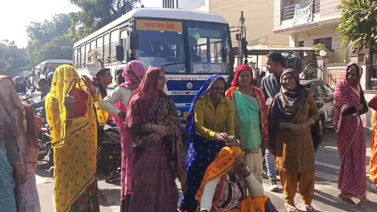 ROAD JAM FOR WATER CRISIS