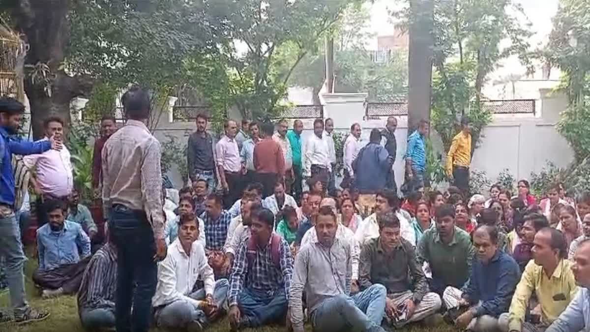 Corona warriors unemployed in Madhya Pradesh