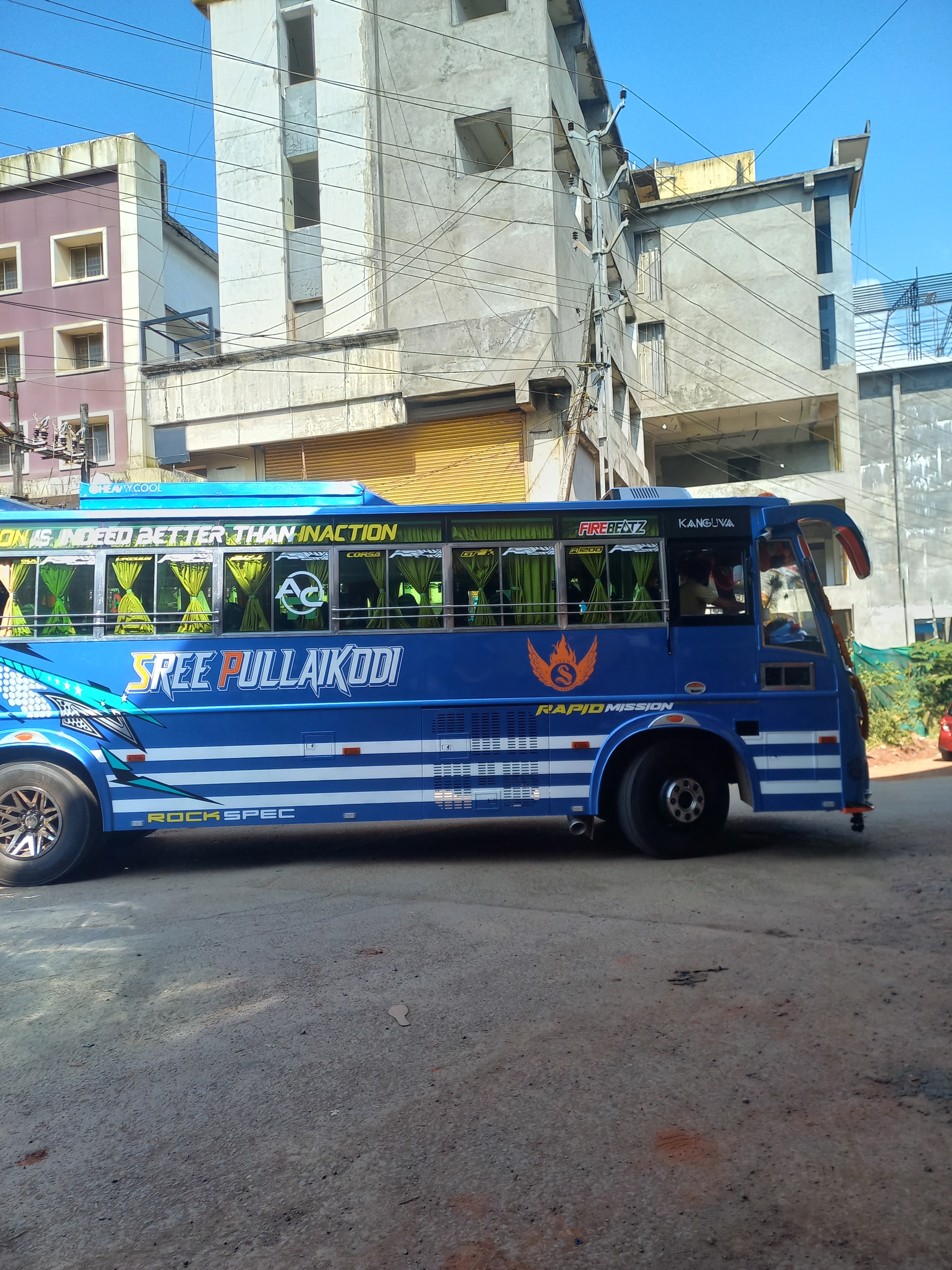 KERALA FIRST LOCAL HYBRID BUS  AC LOCAL BUSES KASARAGOD  KASARAGOD TO BANDADKA LOCAL BUS  ആദ്യ ഹൈബ്രിഡ് എസി ബസ്