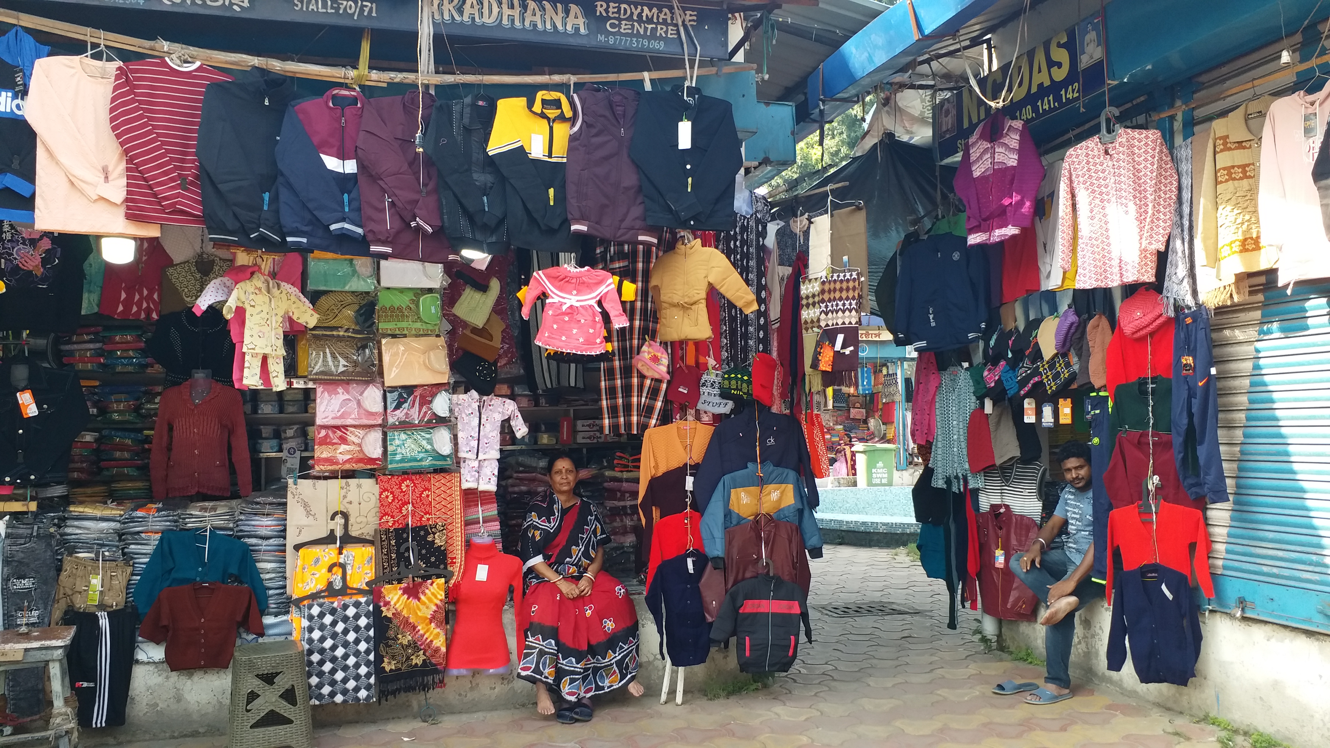 KALIGHAT SKYWALK MARKET