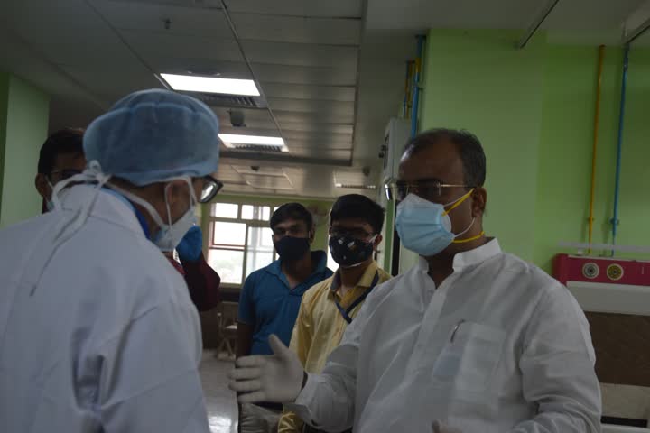 Health Minister Mangal Pandey inspects covid Hospital in patna