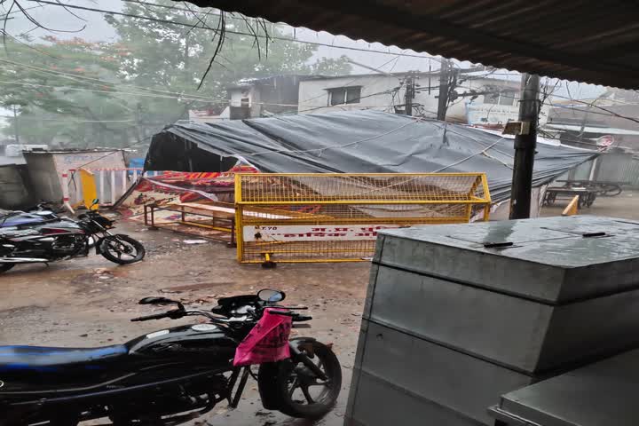 Tent destroy due to rain