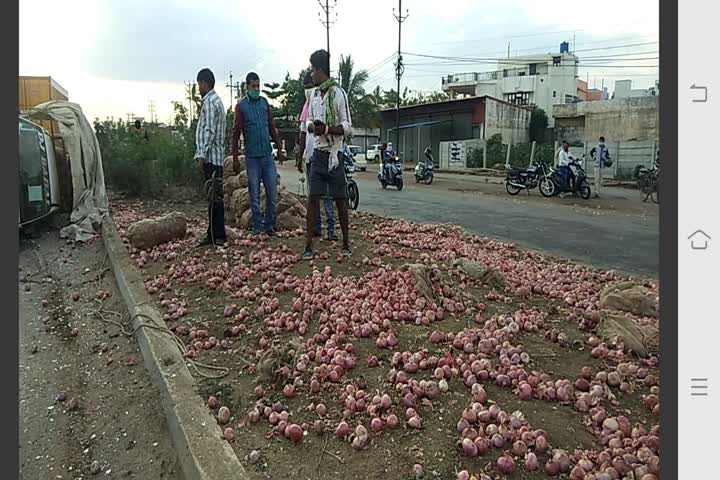 Onion filled metador overturned