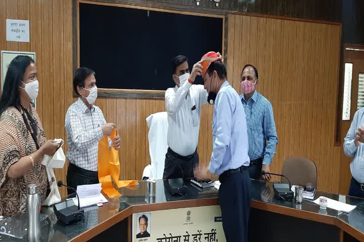 Chittorgarh news, Collector holds meeting, Education Department