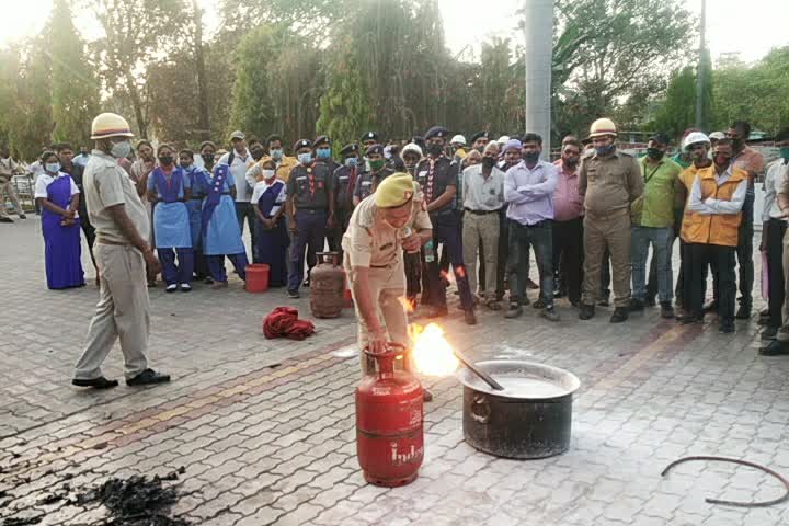 Fire brigade team did mock drill in chandauli