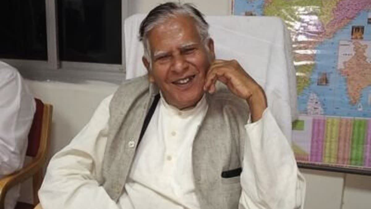 Former CM Bhupesh Baghels father passes away