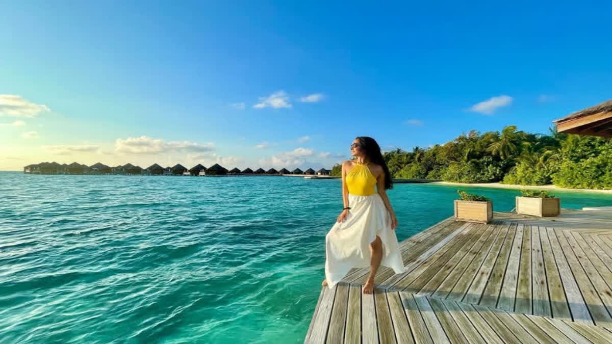 Maldives Tourist Issue