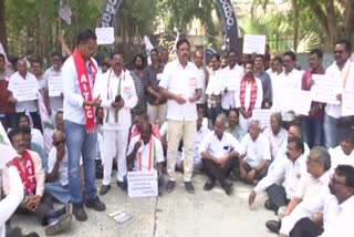 employees_protest_for_visakhapatnam_steel_plant