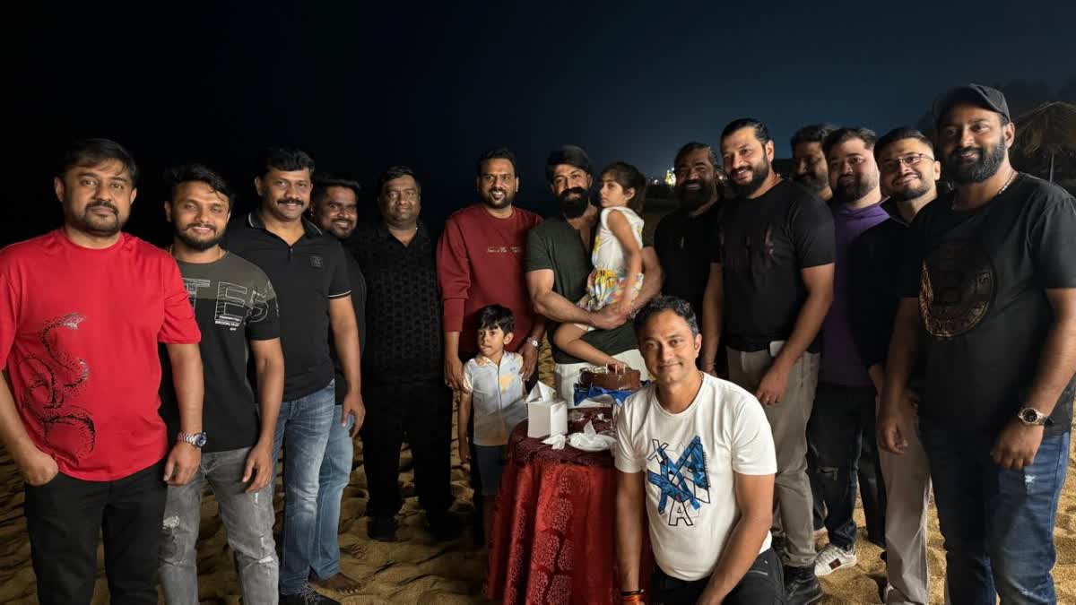 Yash celebrates birthday with family