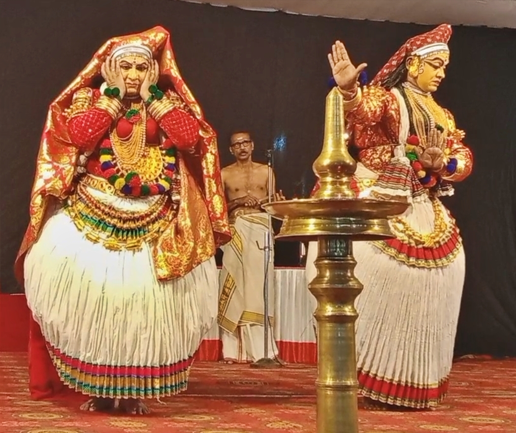 NALACHARITHAM PERFORMANCE AYROOR  KATHAKALI PERFORMANCE AYROOR  KATHAKALI VILLAGE AYROOR  NALACHARITHAM AATTAKATHA