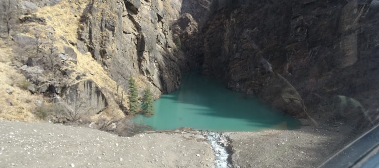 HIGH RISK Moraine Dam Lake