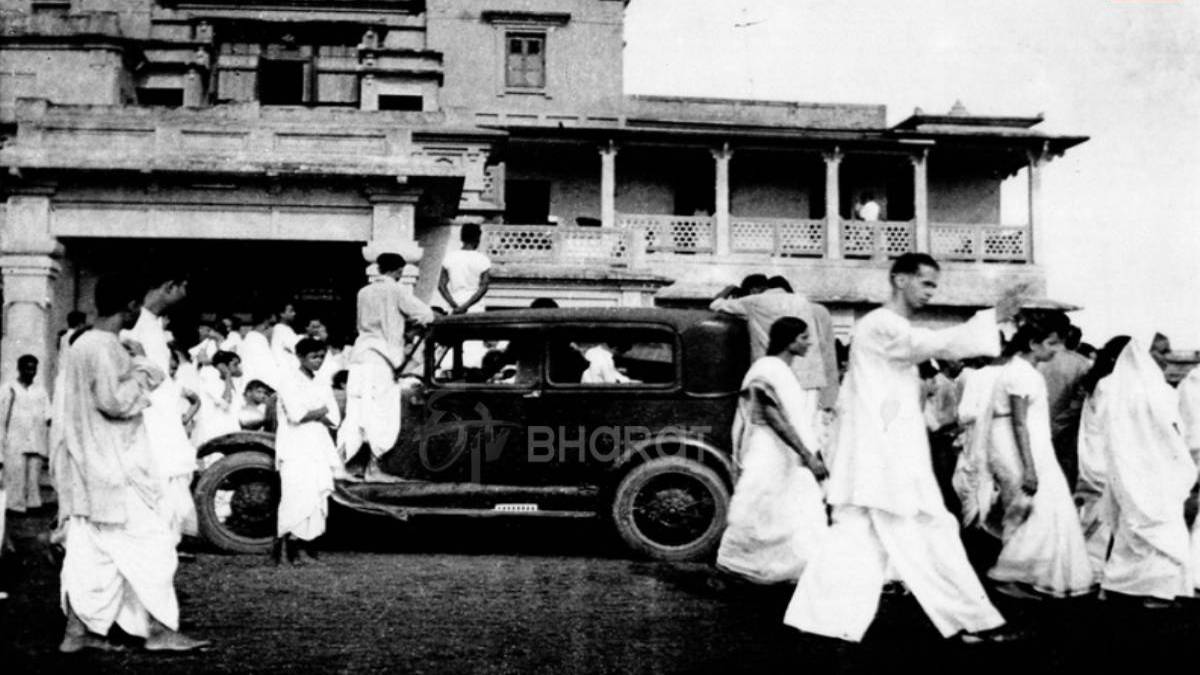 The sedan was bought for in 1938 for Rs 5,300