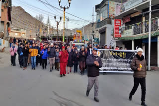 Ladakh Buddhist Association Youth Wing and the Sonam Ling Settlement held a candle march in Leh to express solidarity with Tibet earthquake victims.