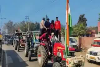 Many farmers who were marching in Delhi were arrested by the police, heavy police force was deployed at many places