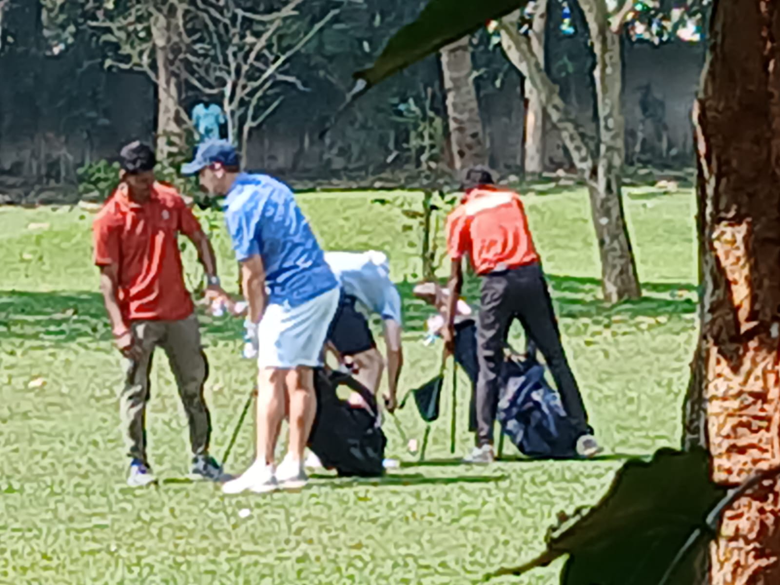 ENGLAND PLAYER ENJOY GOLF