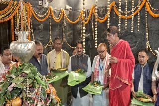 Ashok Singhal at Mahabhairab Temple