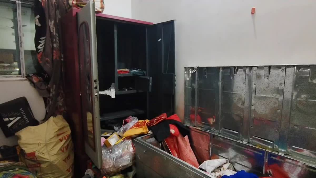 THEFT HOUSE AND SHOP IN GIRIDIH