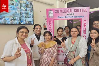 आगरा एसएनएमसी की प्रोफेसर डॉ. रुचिका गर्ग.