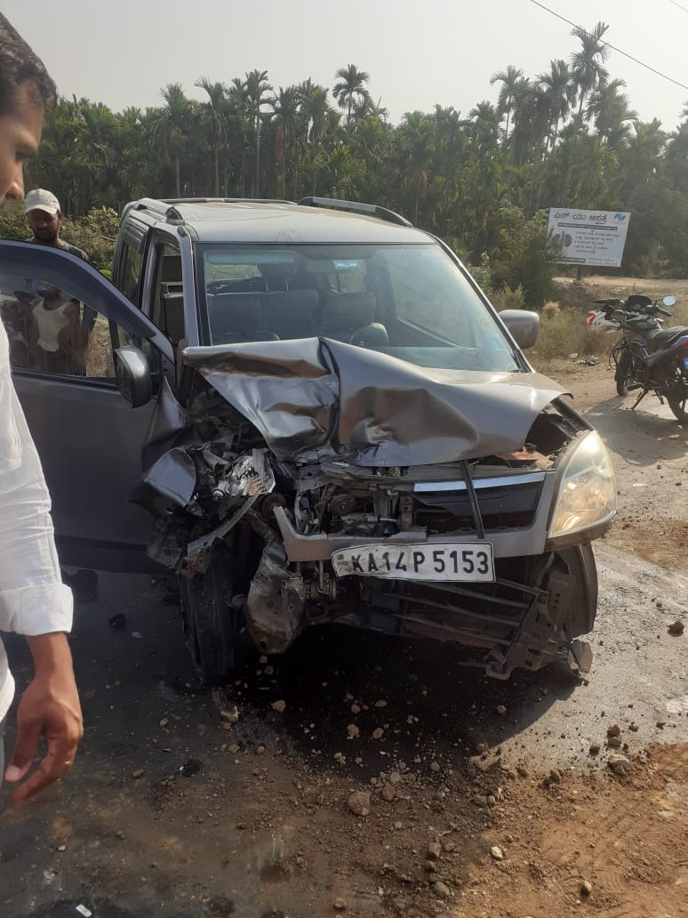 Manager killed in accident  woman body found  Shivamogga  Chikkaballapura