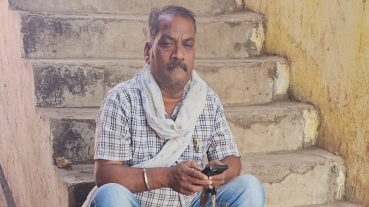 Rs 314 crore notice to labourer