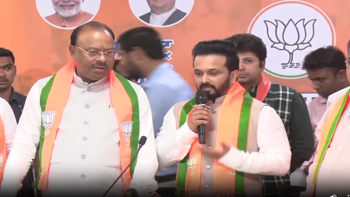 Kedar Jadhav joins BJP in Mumbai