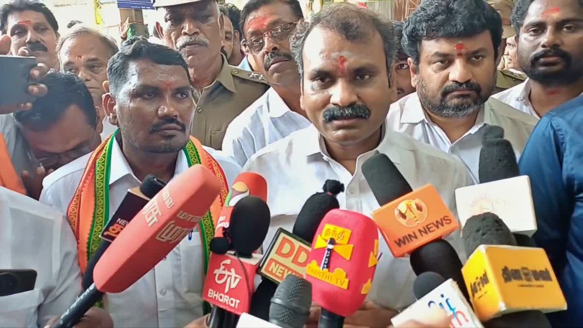 மத்திய இணை அமைச்சர் எல்.முருகன்