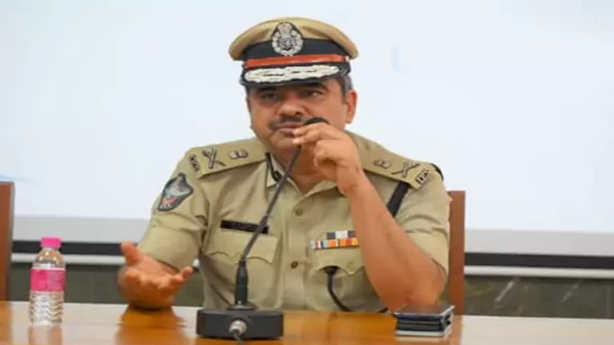 Vizag_CP_on_Pawan_Convoy_Issue