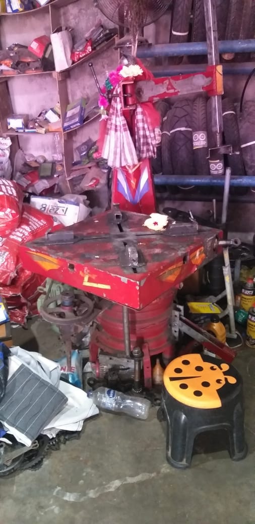 Bike And Car Tyre Puncture Repair Machine