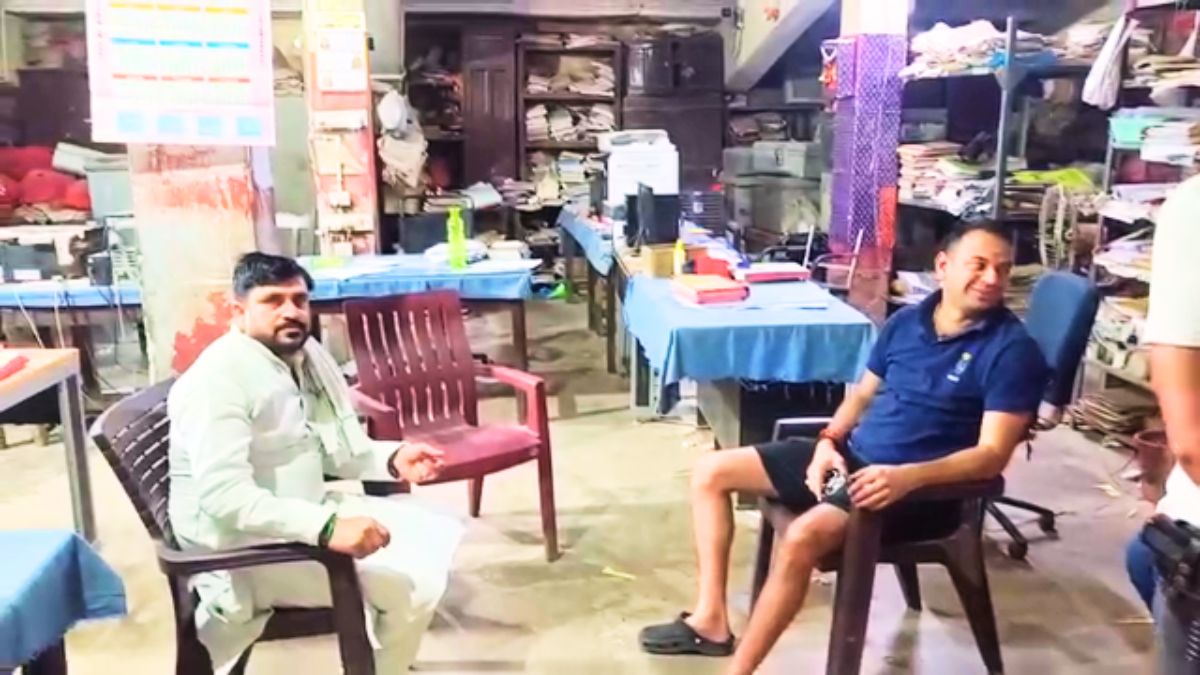 TEJ PRATAP YADAV in thana