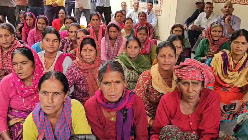 Argument Between Petab Villagers And MLA Kishore Upadhyay