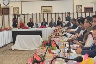 کشمیر: ترقیاتی منصوبوں پر امیت شاہ اور عمر عبداللہ کا مشترکہ اجلاس