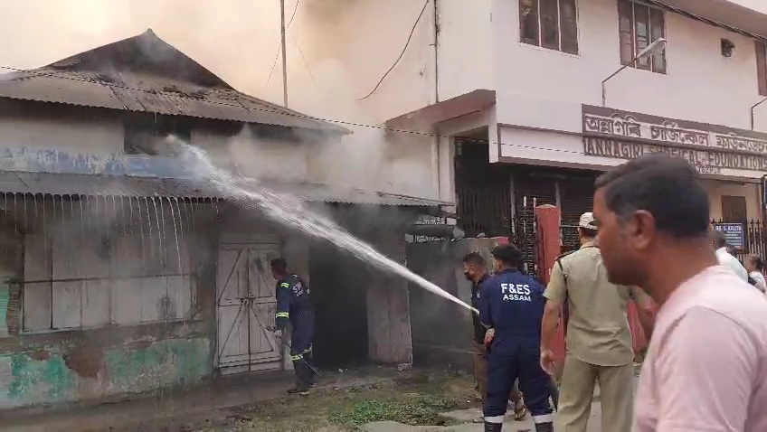Massive fire breaks out in Tezpur, one killed and a broiler farm gutted