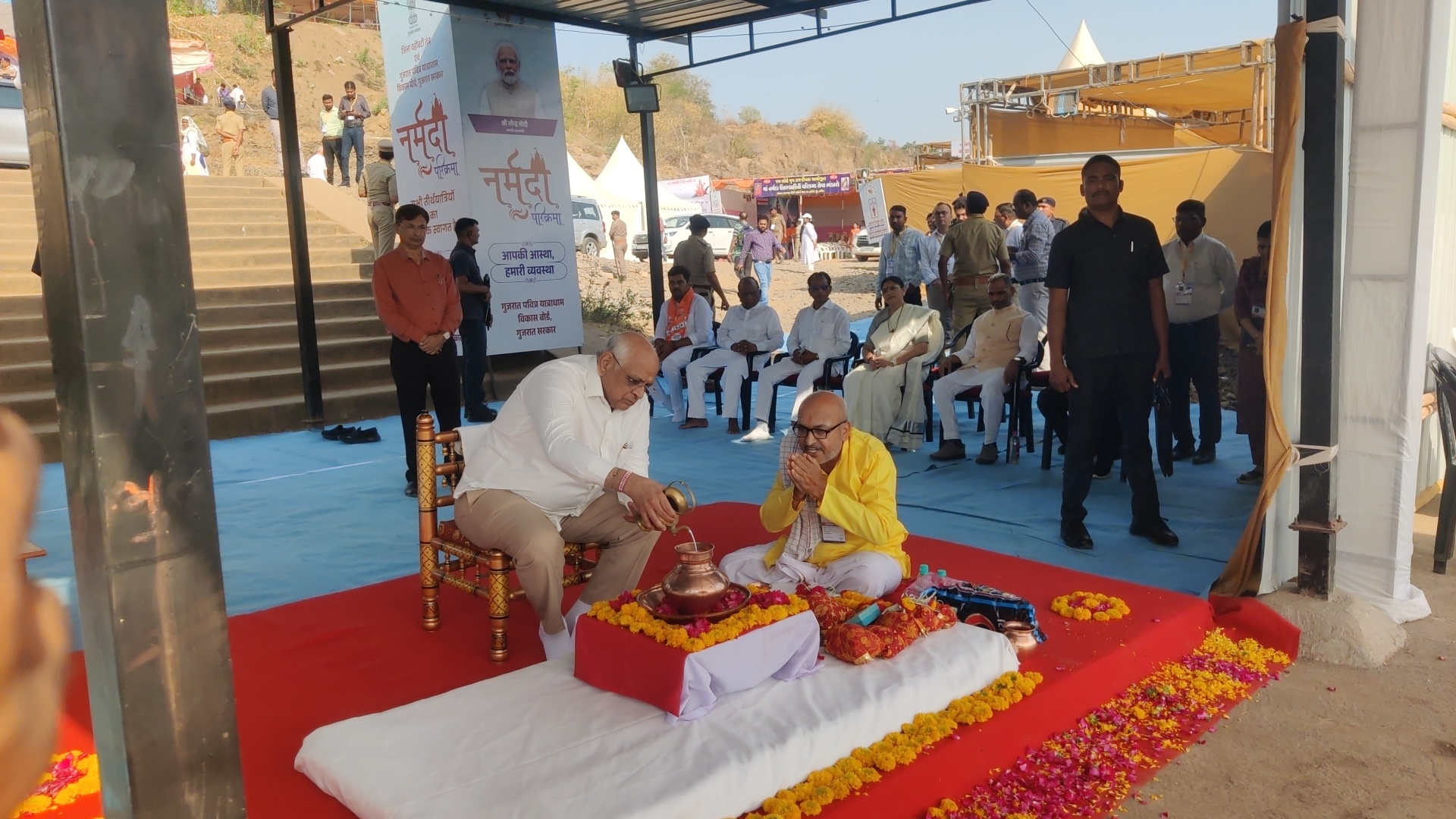 મુખ્યમંત્રી નર્મદા ઘાટની નિરીક્ષણાર્થે