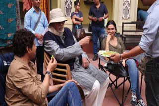 Deepika, Amitabh Caught in Candid Moment with Late Actor Irrfan Khan on Piku Sets