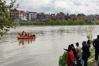 Boat Capsizes in Jhelum in Pulwama
