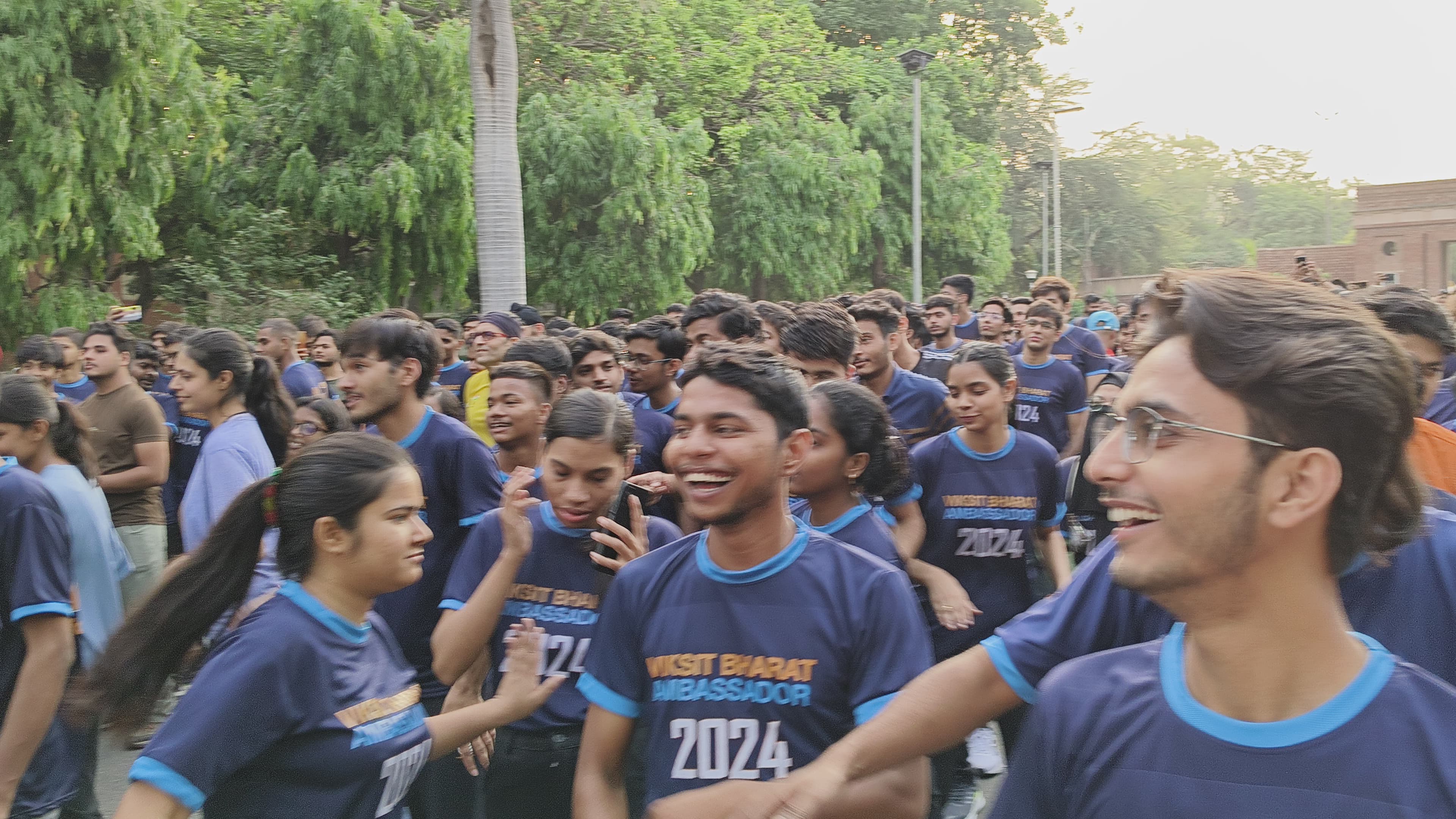 विकसित भारत रन में छात्रों ने लिया हिस्सा