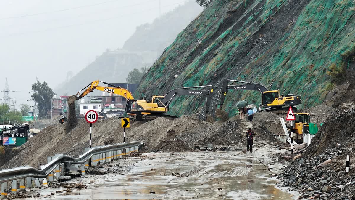 Jammu-Srinagar NH-44 shut due to landslides in Ramban, restoration operations underway
