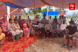 PROTEST AGAINST LIQUOR SHOP