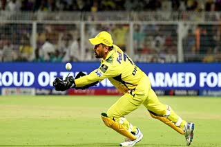 MS DHONI