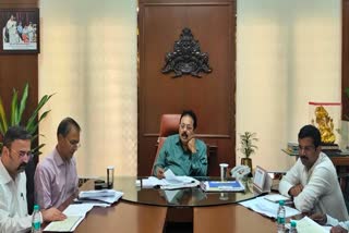 minister chaluvarayaswamy meeting