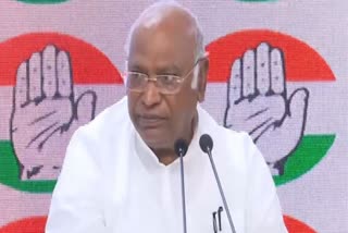 കോണ്‍ഗ്രസ് പ്രവര്‍ത്തക സമിതിയോഗം  CWC MEET  MALLIKARJUN KHARGE  CONGRESS PRESIDENT  തെരഞ്ഞെടുപ്പിലെ കോണ്‍ഗ്രസ് പ്രകടനം  LOK SABHA POLL 2024