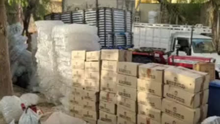 Makrana police caught fake liquor factory