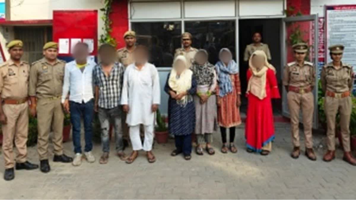 3 साल में 15 शादी, 6 निकाह! प्रयागराज में पकड़ी गई 'लुटेरी दुल्हन', सुहागरात से पहले हो जाती थी फरार 2 The Looted Bride In Prayagraj