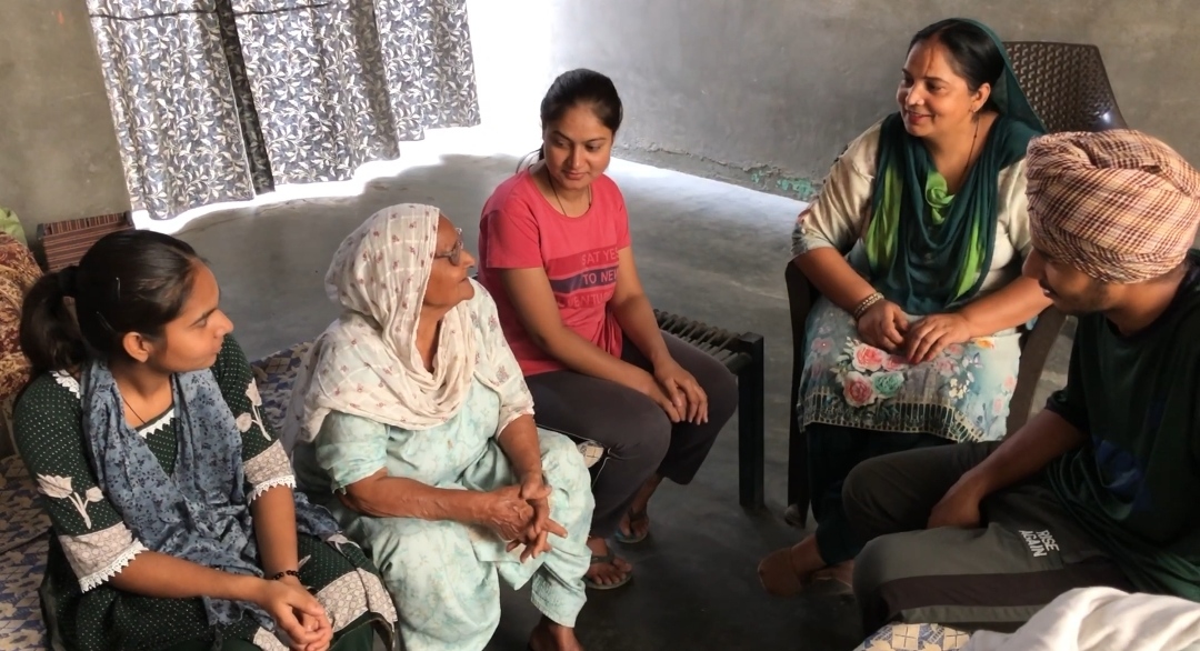 a student of a government school Harchand Das passed the JEE Advanced exam, secured 1972nd rank in Barnala