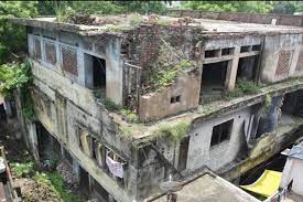 Dilapidated school buildings in Uttarakhand