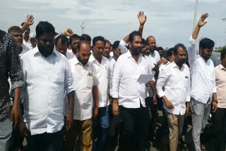 Kotamreddy protest at tollgate construction site