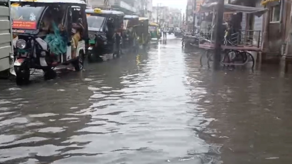 Heavy rain in ujjain